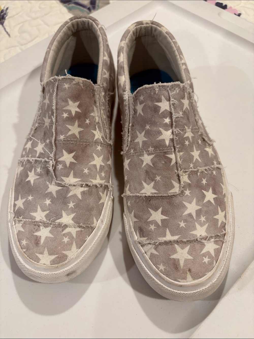 Blowfish Kids Slip-On Star Canvas Sneakers in Light Gray and White